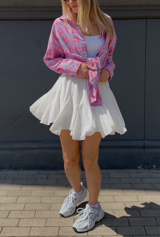 BESTSELLING SKIRT IN WHITE